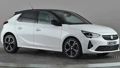Używany Vauxhall Corsa Ultimate 101 KM (74 kW) 2023 Biały Hatchback