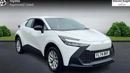 Used Toyota C-HR 140 HP (102 kW) 2026 SUV