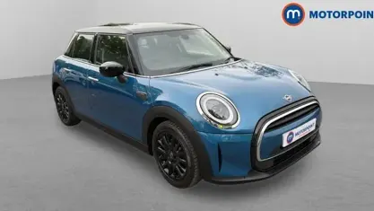 Używany Mini Cooper Classic 136 KM (100 kW) 2022 Niebieski Hatchback