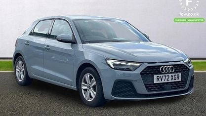 Usado Audi A1 Sportback Design 95 HP (69 kW) 2022 Cinzento Citadino