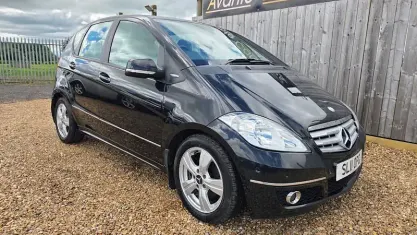 Used Mercedes A180 Avantgarde 109 HP (80 kW) 2011 Black Hatchback