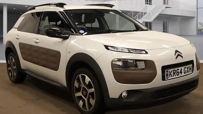 Used Citroën C4 Cactus Flair 110 HP (80 kW) 2017 Hatchback