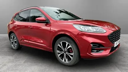 Used Ford Kuga ST-Line X 224 HP (164 kW) 2021 Red SUV
