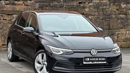 Used VW Golf VIII Style 131 HP (96 kW) 2023 Hatchback
