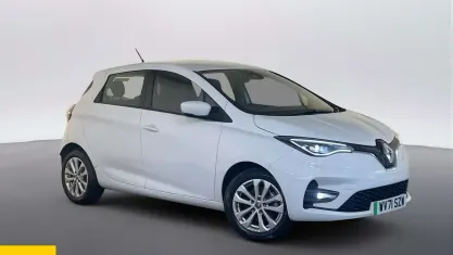 Used Renault Zoe Iconic 80 kW (109 HP) 2021 White Hatchback