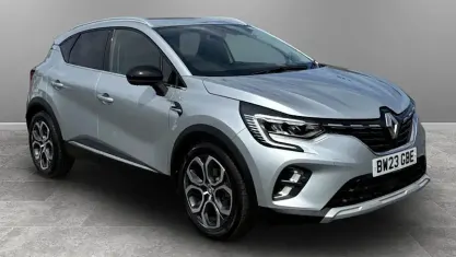 Used Renault Captur Techno 143 HP (105 kW) 2023 Grey SUV