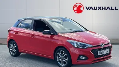 Begagnad Hyundai i20 84 HK (61 kW) 2019 Röd Halvkombi
