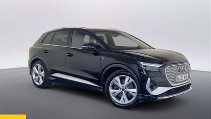 Second-hand Audi Q4 e-tron S-Line 150 kW (204 CP) 2023 Negru SUV