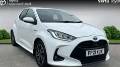 Used 2025 Toyota Yaris Hybrid Design Hatchback | £15,290 (Super price)