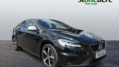 Used Volvo V40 R-Design 152 HP (111 kW) 2019 Black Hatchback