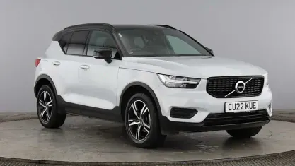 Used Volvo XC40 R-Design 163 HP (119 kW) 2021 SUV