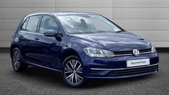 Blue Used 2018 VW Golf VII SE Hatchback | £12,750 (Fair price)