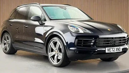 Used Porsche Cayenne Platinum Edition 462 HP (339 kW) 2022 Blue SUV