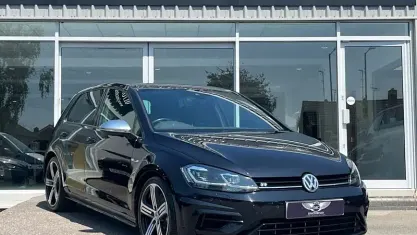 Used VW Golf VII R 300 HP (220 kW) 2020 Black Hatchback