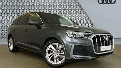 Used Audi Q7 S-Line 286 HP (210 kW) 2023 Grey SUV