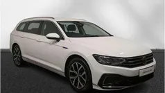White Used 2021 VW Passat GTE Estate | £16,985 (Fair price)