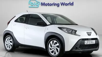 Used Toyota Aygo X PURE 72 HP (52 kW) 2025 SUV
