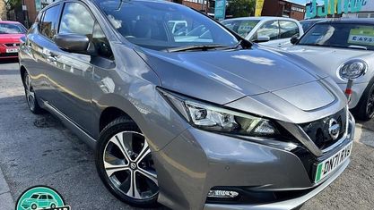 Begagnad Nissan Leaf Tekna 110 kW (150 HK) 2022 Halvkombi