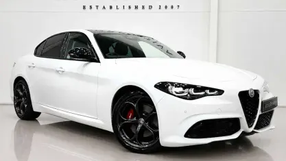 Used Alfa Romeo Giulia 280 HP (205 kW) 2024 White and black Sedan