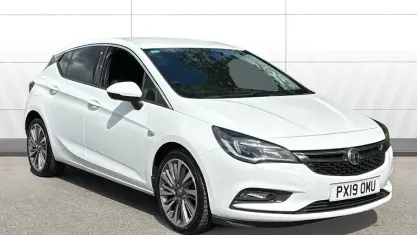 Second-hand Vauxhall Astra 150 CP (110 kW) 2019 Alb Hatchback