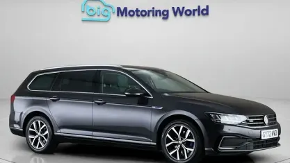 Used VW Passat GTE 218 HP (160 kW) 2022 Grey Estate