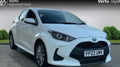 Used 2025 Toyota Yaris Hybrid Hatchback | £17,464 (Super price)