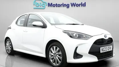 Used Toyota Yaris 116 HP (85 kW) 2023 White Hatchback