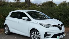 White Used 2022 Renault Rapid SE Hatchback | £10,009 (Fair price)
