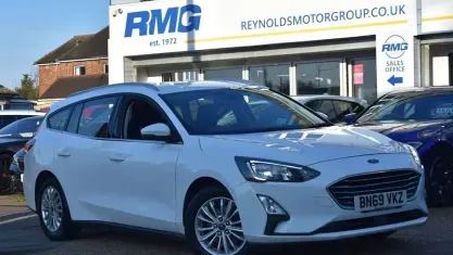 Used Ford Focus Titanium 120 HP (88 kW) 2019 White Estate