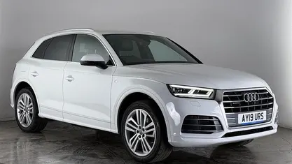 Used Audi Q5 S-Line 190 HP (139 kW) 2019 White SUV