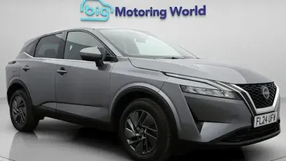Usado Nissan Qashqai Acenta Premium 140 CV (102 kW) 2023 Gris SUV