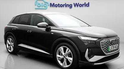 Begagnad Audi Q4 e-tron S-Line 210 kW (286 HK) 2025 Svart SUV