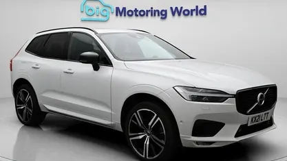 Begagnad Volvo XC60 R-Design Pro 197 HK (144 kW) 2021 Vit SUV