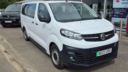 Used Vauxhall Vivaro 100 kW (136 HP) 2023 White MPV