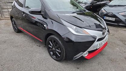 Usado Toyota Aygo x-press 69 HP (50 kW) 2018 Citadino