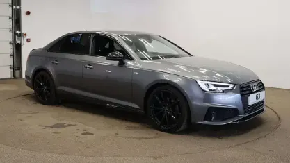 Begagnad Audi A4 Black Edition 150 HK (110 kW) 2019 Grå Sedan