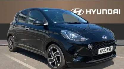 Used Hyundai i10 Premium 67 HP (49 kW) 2023 Black Hatchback