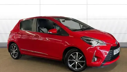 Used Toyota Yaris 111 HP (81 kW) 2018 Red Hatchback