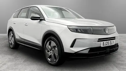 Used Vauxhall Grandland X Design Edition 136 HP (100 kW) 2025 SUV