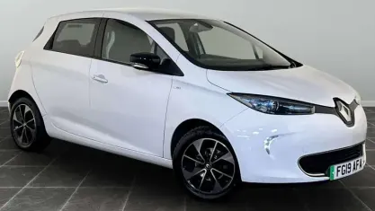 Used Renault Zoe Signature 80 kW (109 HP) 2018 Hatchback