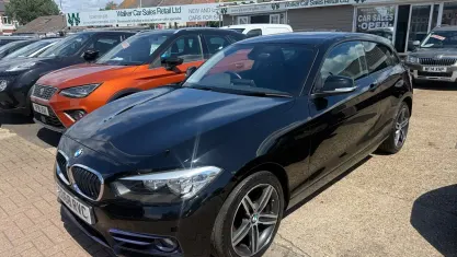 Used BMW 118 Sport Line 136 HP (100 kW) 2018 Black Hatchback