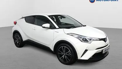 Used Toyota C-HR 122 HP (89 kW) 2017 White SUV