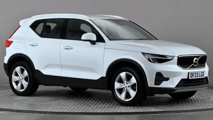 Used Volvo XC40 Core 163 HP (119 kW) 2026 SUV