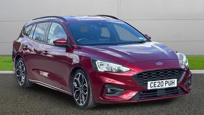 Used Ford Focus ST-Line X 150 HP (110 kW) 2020 Red Estate