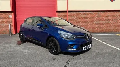 Used Renault Clio IV Dynamique 90 HP (66 kW) 2017 Hatchback
