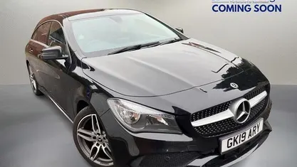 Used Mercedes CLA200 Shooting Brake AMG line 156 HP (114 kW) 2019 Black Estate