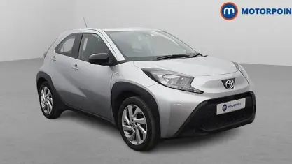 Gebraucht Toyota Aygo X PURE 72 PS (52 kW) 2025 SUV