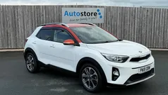 White Used 2019 Kia Stonic SUV | £11,260 (Fair price)
