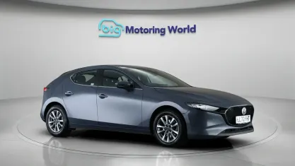 Used Mazda 3 186 HP (136 kW) 2022 Grey Hatchback