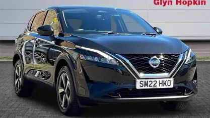 Begagnad Nissan Qashqai N-Connecta 158 HK (116 kW) 2022 Svart SUV